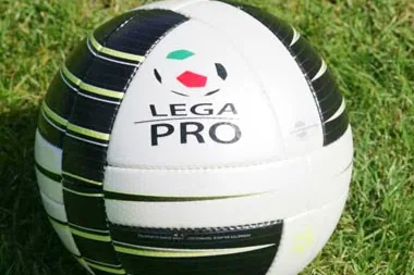 Pronostico Pontedera-Nocerina, vittoria casalinga e vetta solitaria!